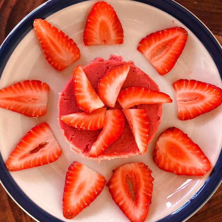 Bolo de morango com gelatina