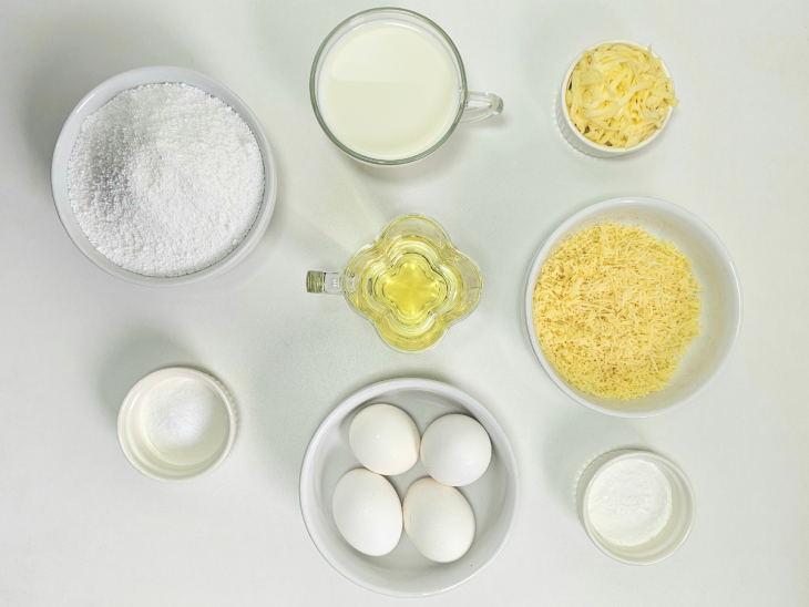 Ingredientes separados sobre a bancada.