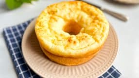 Bolo de pão de queijo simples