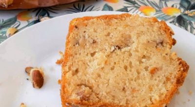 Bolo de pera com castanha-do-pará⁣