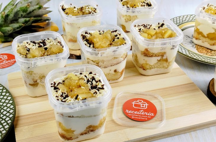 Bolo de pote de abacaxi