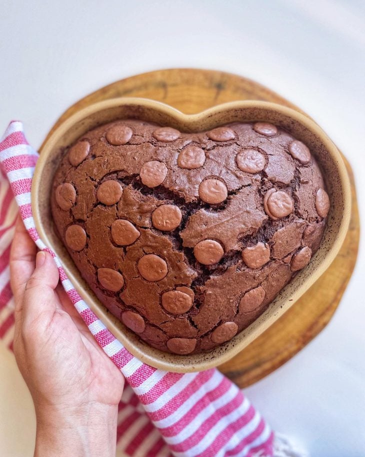 Bolo de tâmaras e cacau