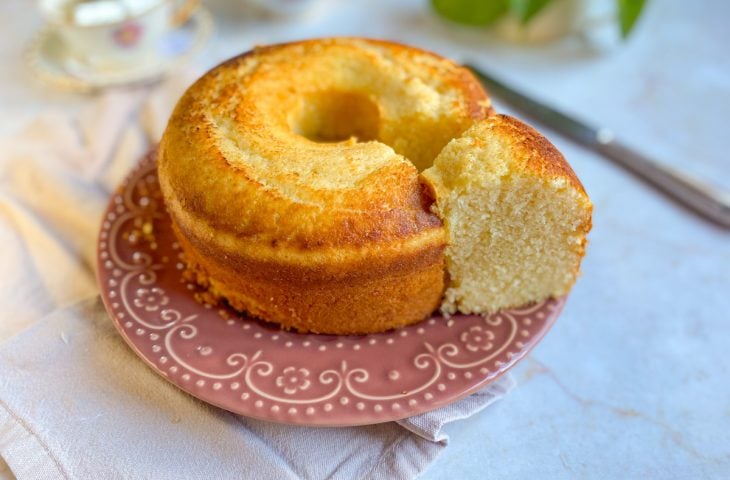 Bolo de trigo fácil e rápido