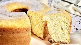 Bolo de trigo simples