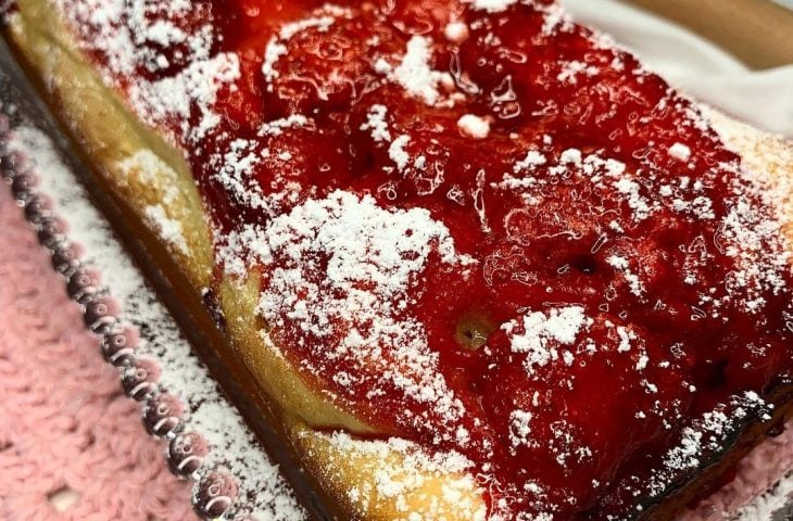 Bolo fácil de morango