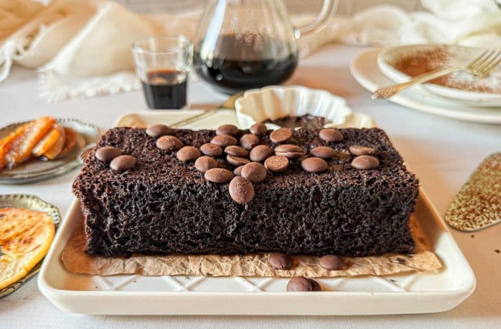 Bolo fit de chocolate com maçã