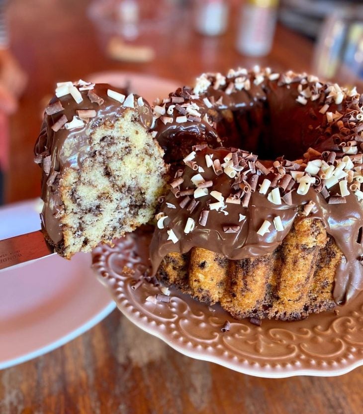 Bolo formigueiro com brigadeiro