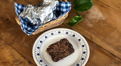 Bolo gelado de chocolate simples