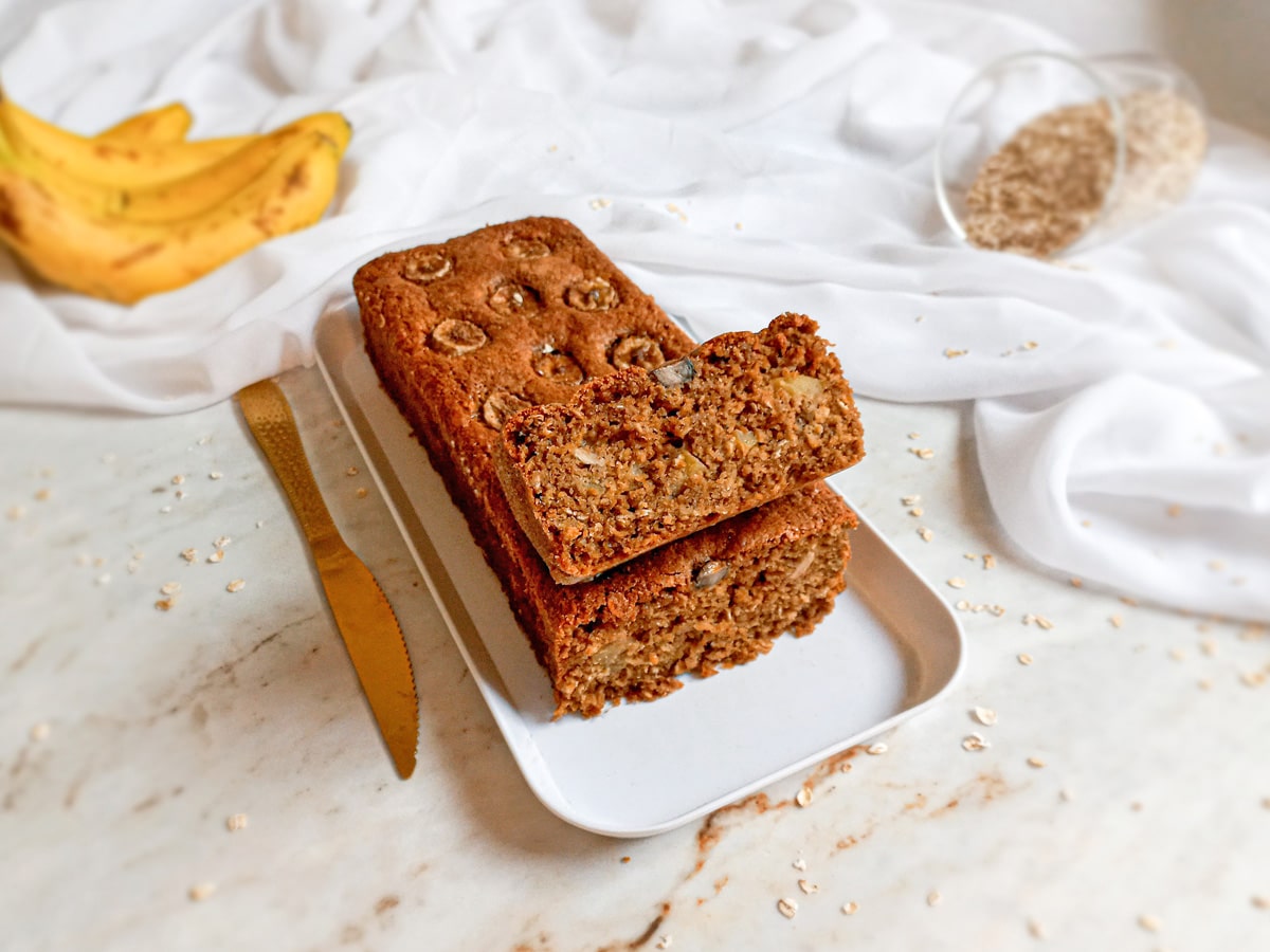 Bolo integral de maçã e banana