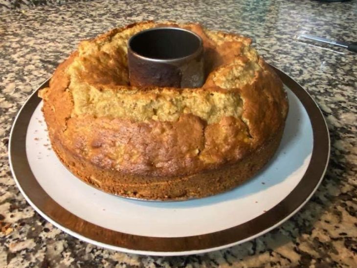 Bolo de maçã e canela