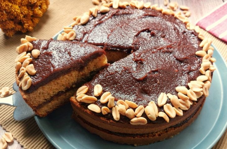 Bolo de pasta de amendoim