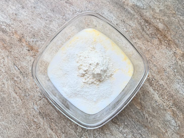 Ingredientes adicionados aos ovos.