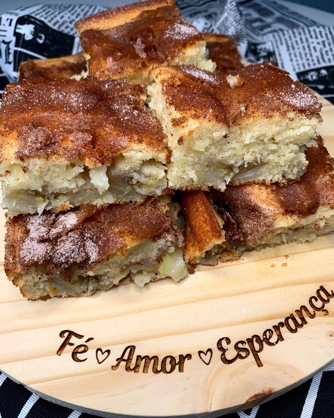 Bolo recheado de banana