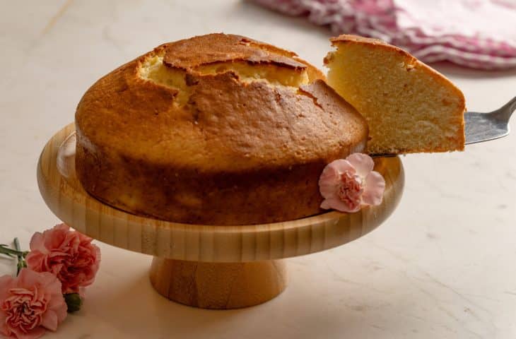 Bolo simples na air fryer