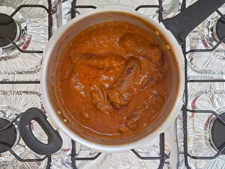 Bracciola pronto na panela.