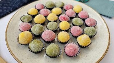 Brigadeiro colorido com corante