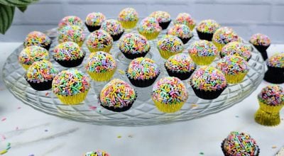 Brigadeiro com granulado colorido