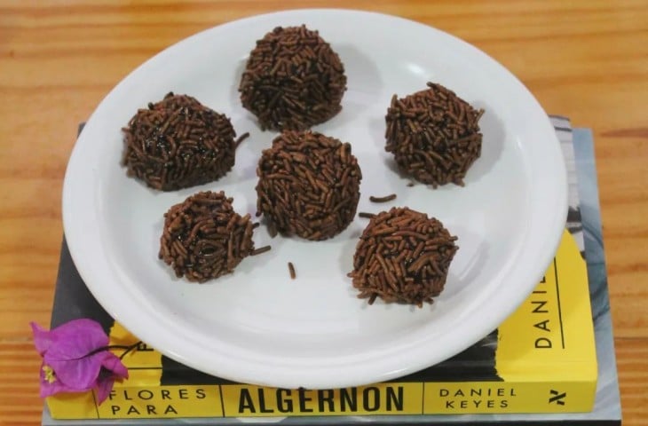 Brigadeiro vegano de festa