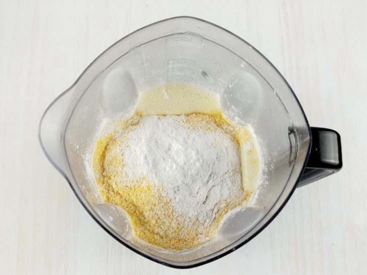 Ingredientes adicionados no liquidificador.