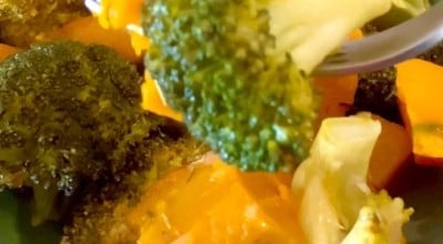 Brócolis e abóbora no forno