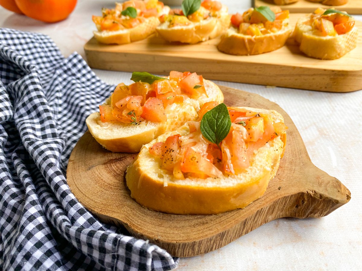 Bruschetta com pão francês