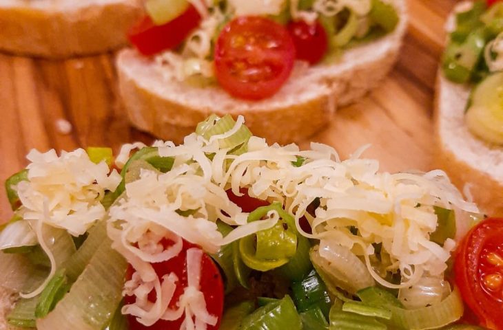 Bruschetta de alho-poró