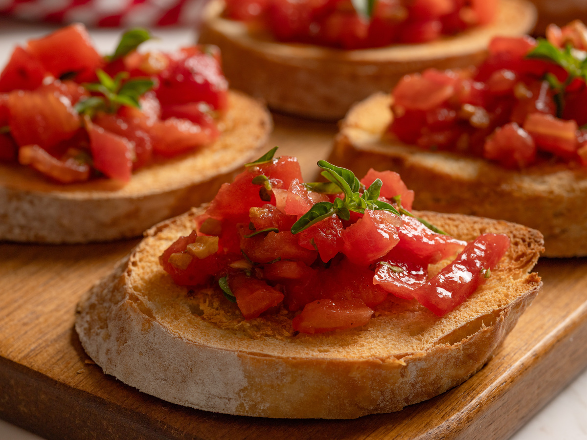 Bruschetta de tomate