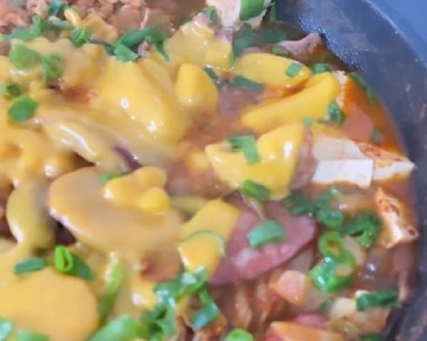 Budae-jjigae