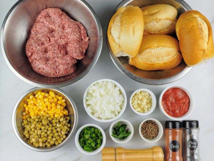 Ingredientes reunidos para o preparo da receita.