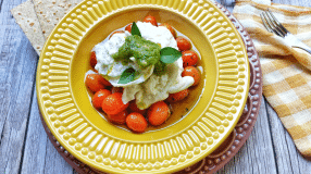 Burrata com tomate confit e pesto