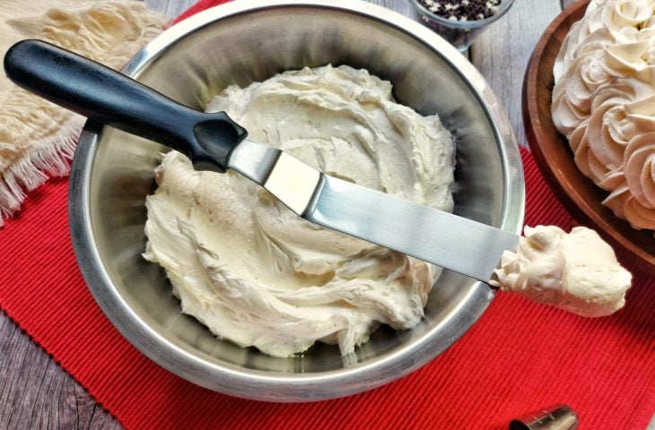 Buttercream suíço