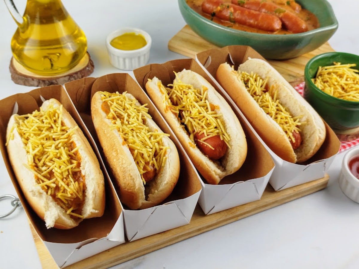 Cachorro-quente com molho cremoso