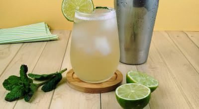 Caipirinha com chá de limão