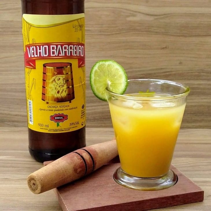 Caipirinha de cajá