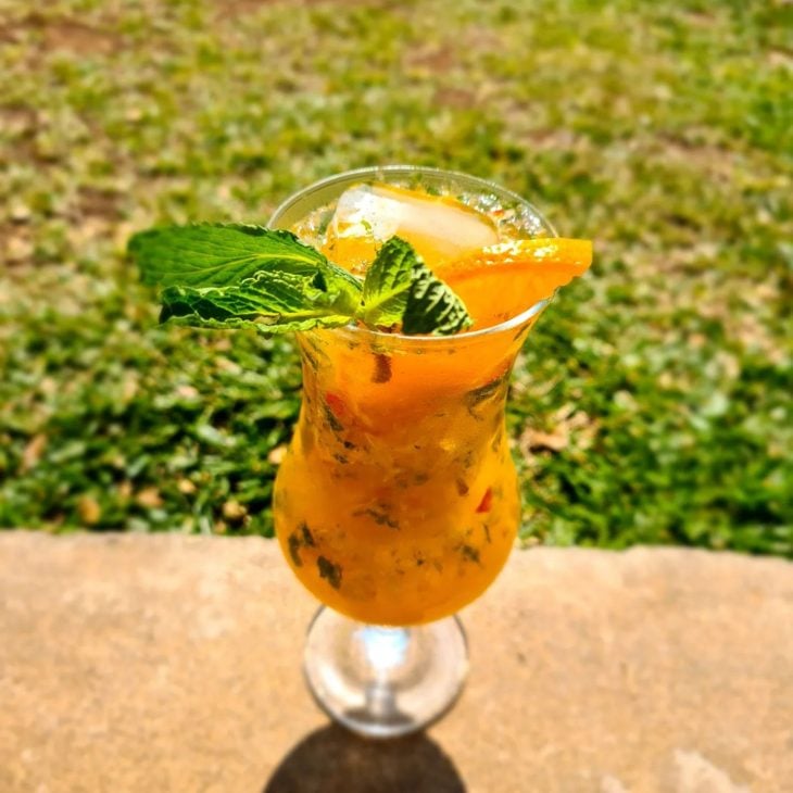 Caipirinha de tangerina com pimenta