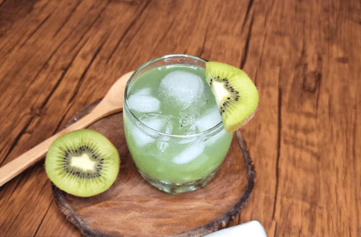 Caipiroska de kiwi