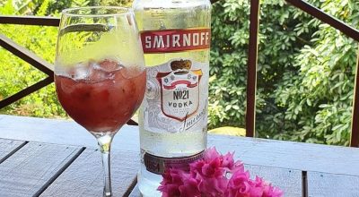 Caipiroska de morango com gengibre