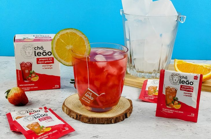 Caipiroska de Morango e Laranja
