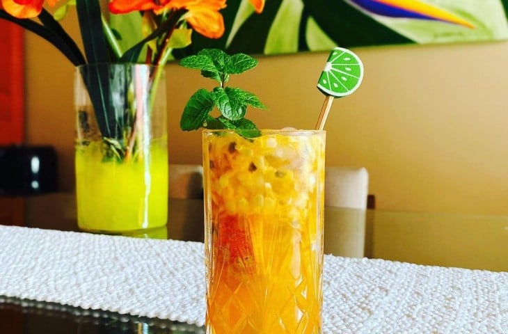 Caipivodka de limão com maracujá