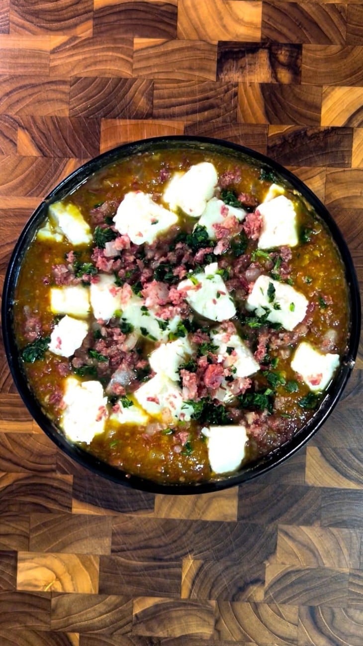 Caldo de abóbora com carne seca