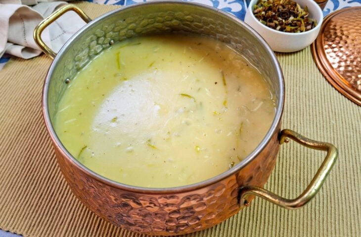 Caldo de alho-poró