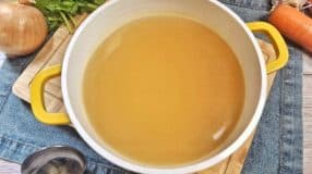 Caldo de legumes