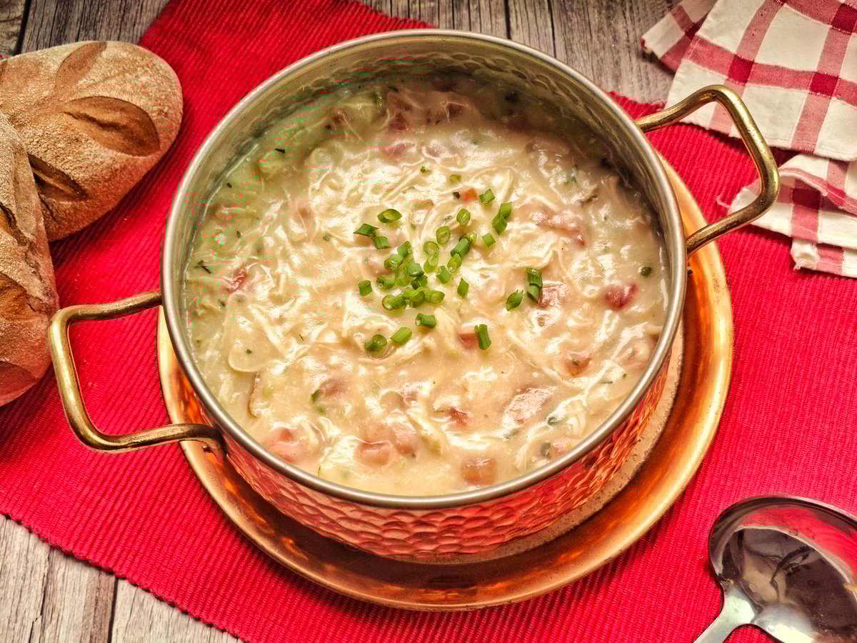 Caldo de pinto com batata
