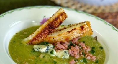 Caldo verde com linguiça e gorgonzola