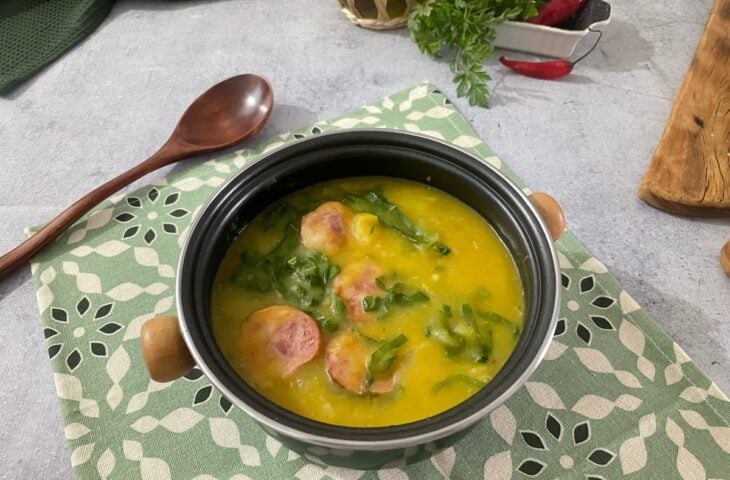 Caldo verde com mandioquinha