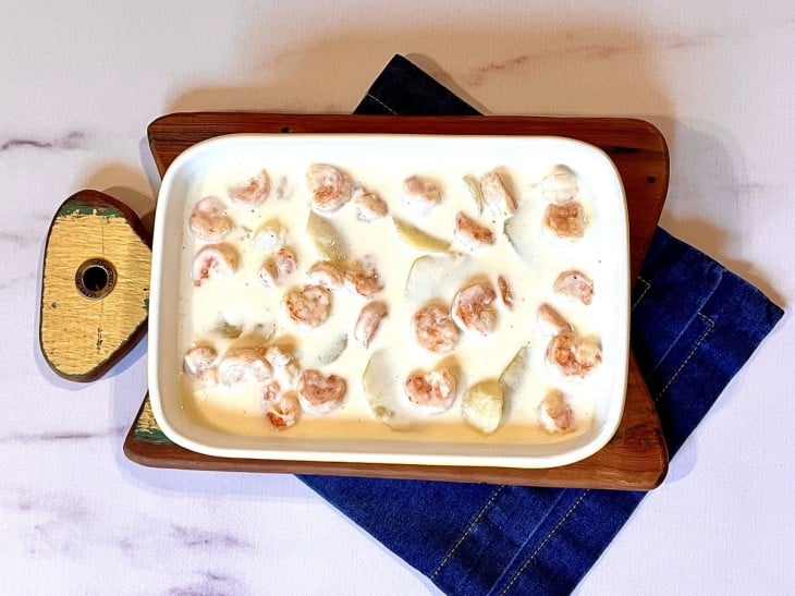 Camarão ao molho branco gratinado com batata - Passo a Passo