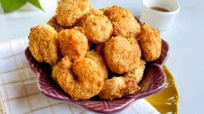 Camarão empanado na air fryer