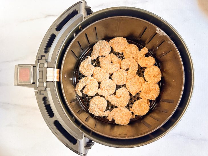 Camarões na air fryer.