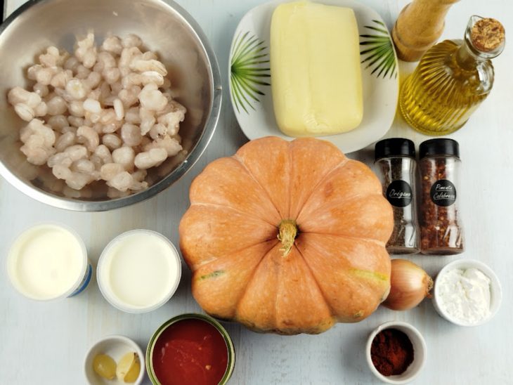 Ingredientes reunidos para o preparo da receita.