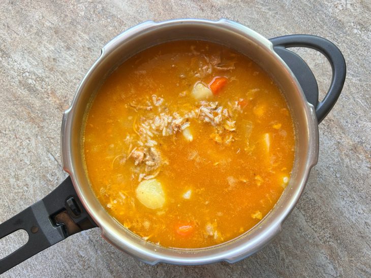 canja de galinha finalizada e cozida.